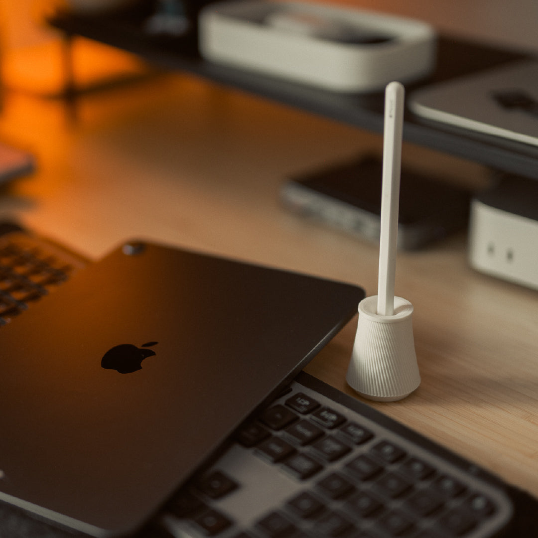Stockholm – Vertical Apple Pencil Holder