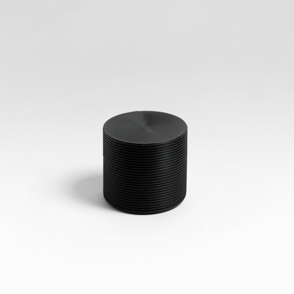 VAULT — SD CARD CASE