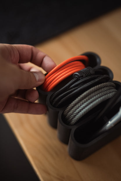 FLOW — CABLE ORGANIZER