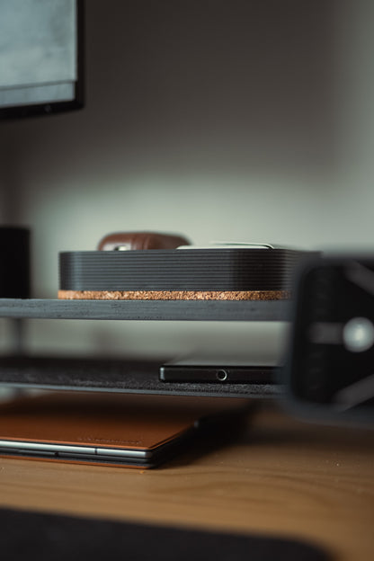 GRID — DESK TRAY (18×18 cm)