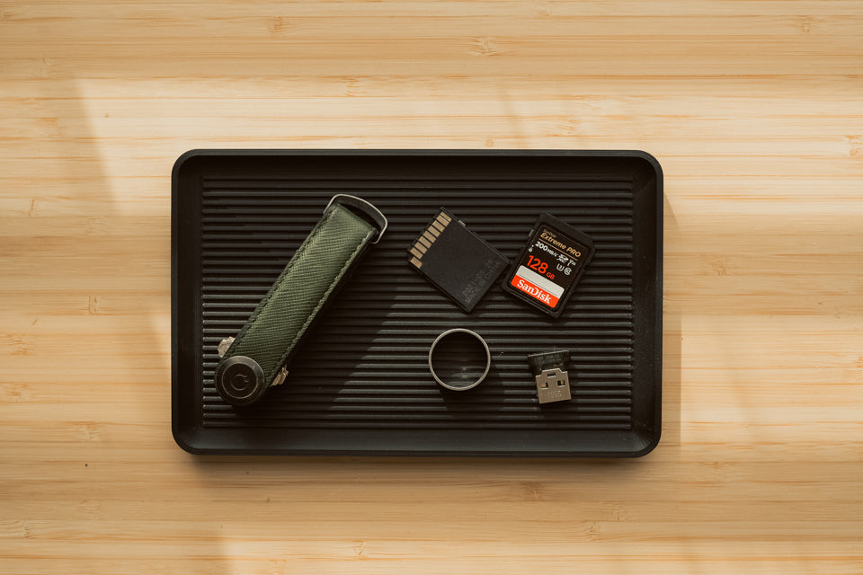 LINE — SLIM DESK TRAY
